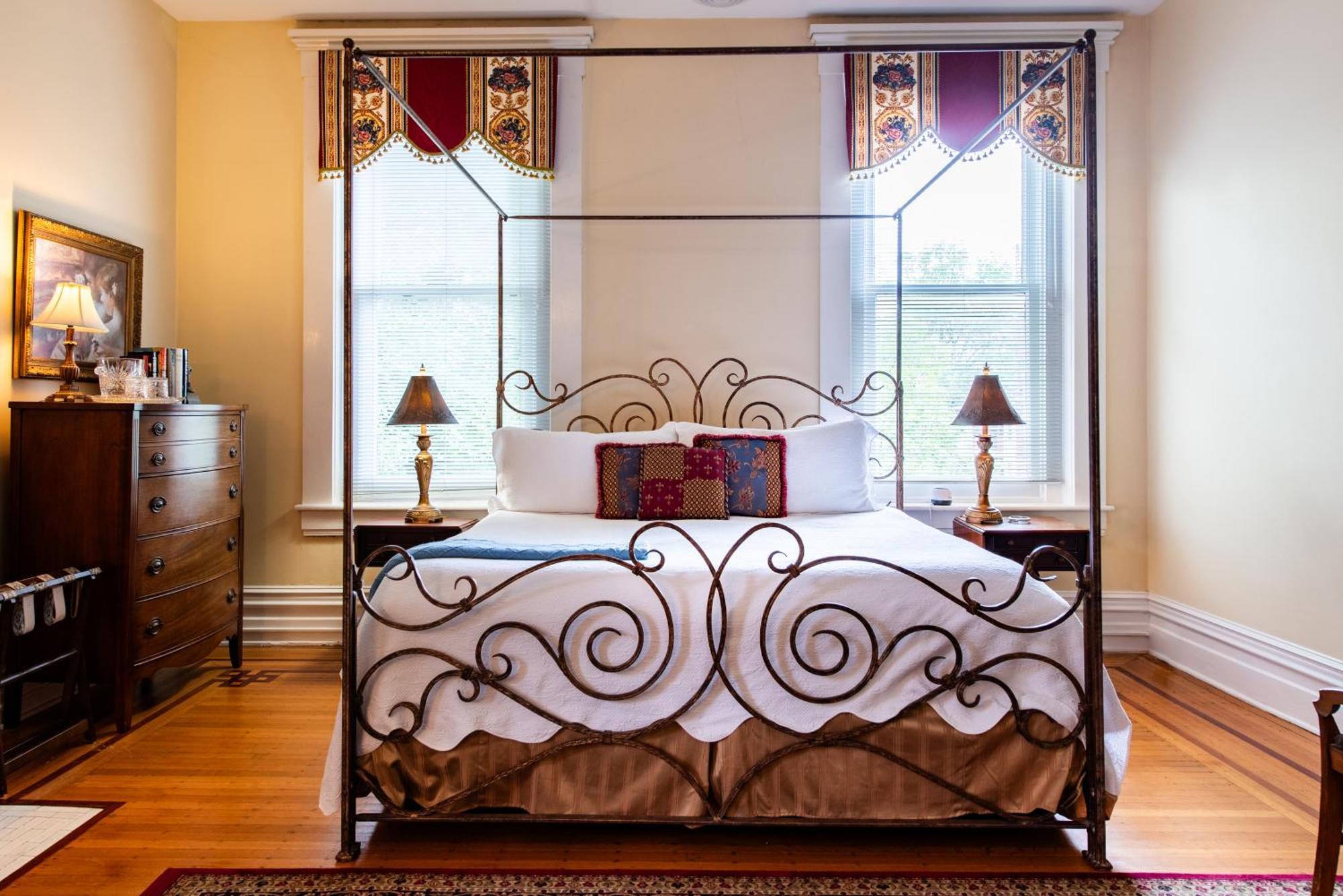 Dupont Mansion Bed & Breakfast Louisville Oda fotoğraf